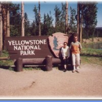 17.Yellowstone entrance