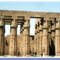 medium_Binnen in Luxor tempel
